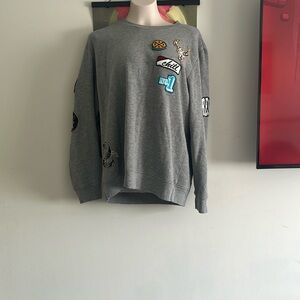 American Rag, patches gray sweatshirt, Size: Large to Extra extra large